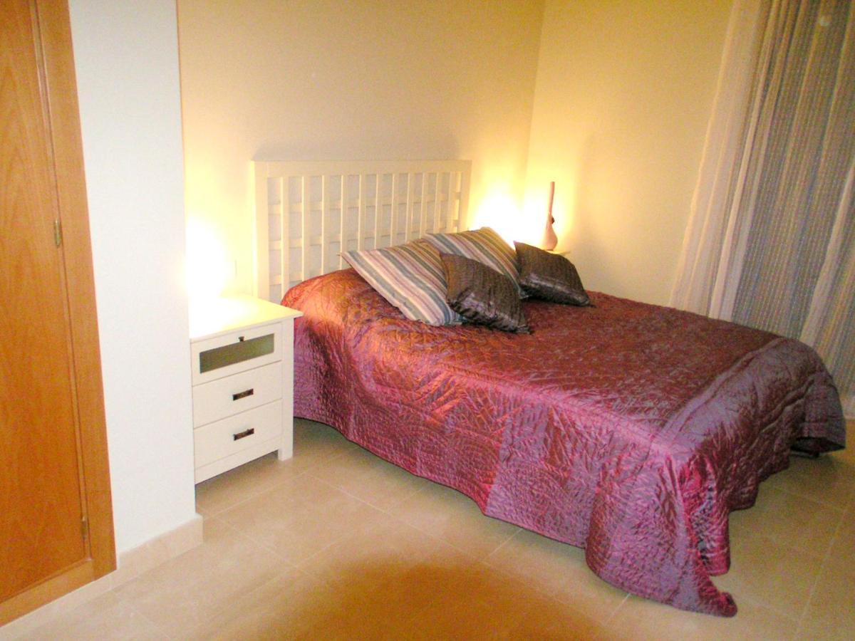 Salinas. Apartment For 4. Terrace/Parking/Pools/Gym/4Mins Beach Estepona Exterior photo